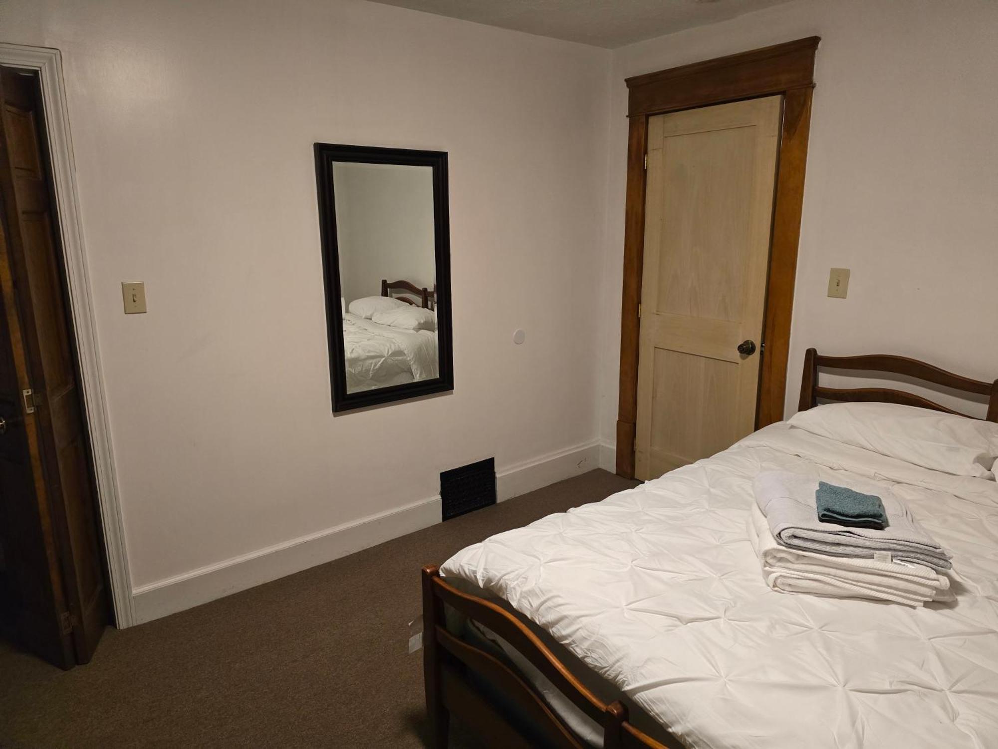 Apartamento Unit 2 At Oilgate At Oakdale Akron Exterior foto